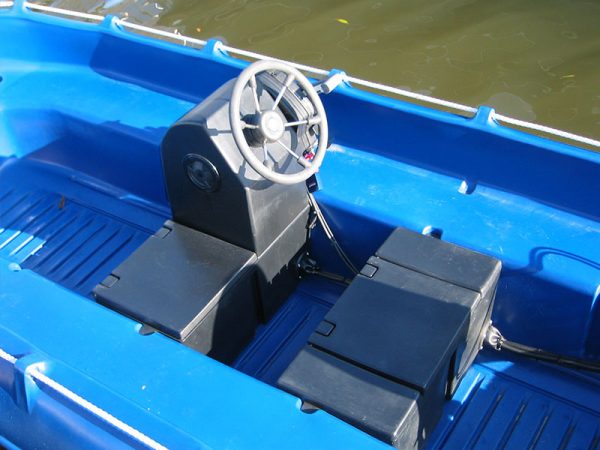 whaly-boot-310-stuurconsole
